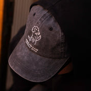 Schwarze Denim-Cap - Logo "Dogs. Because People Suck" 